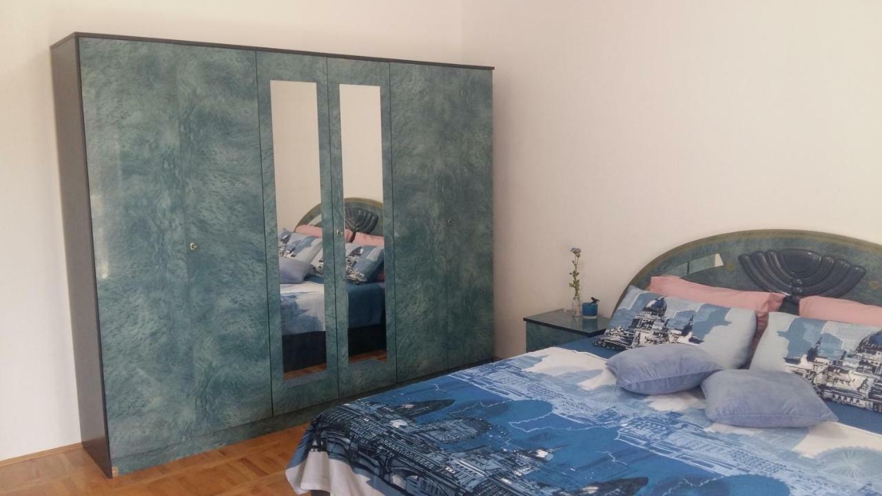 Apartment Ilina Vodice Eksteriør billede
