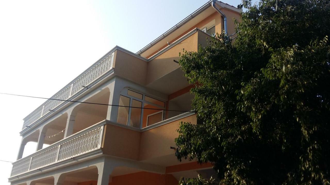 Apartment Ilina Vodice Eksteriør billede