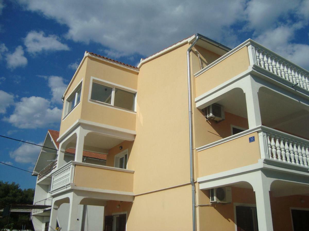 Apartment Ilina Vodice Eksteriør billede