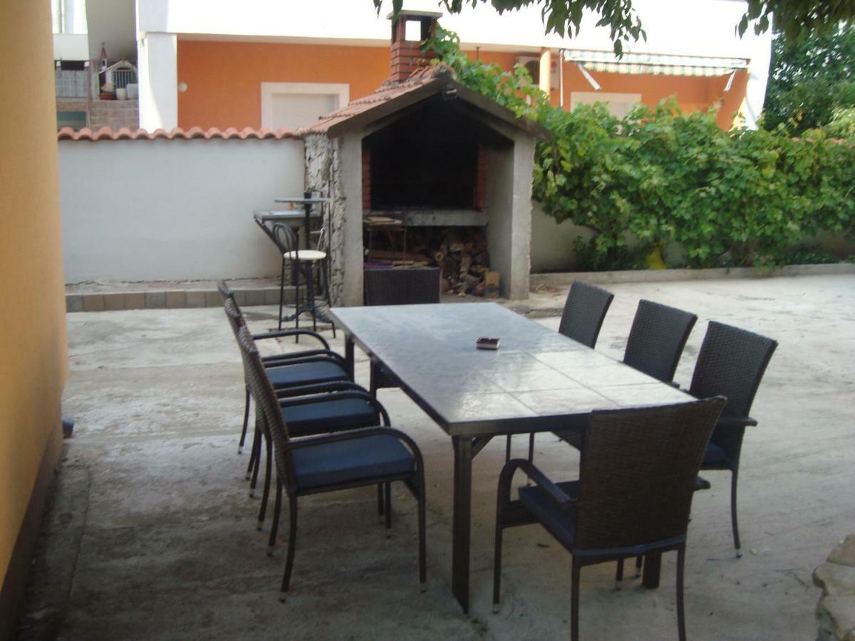 Apartment Ilina Vodice Eksteriør billede